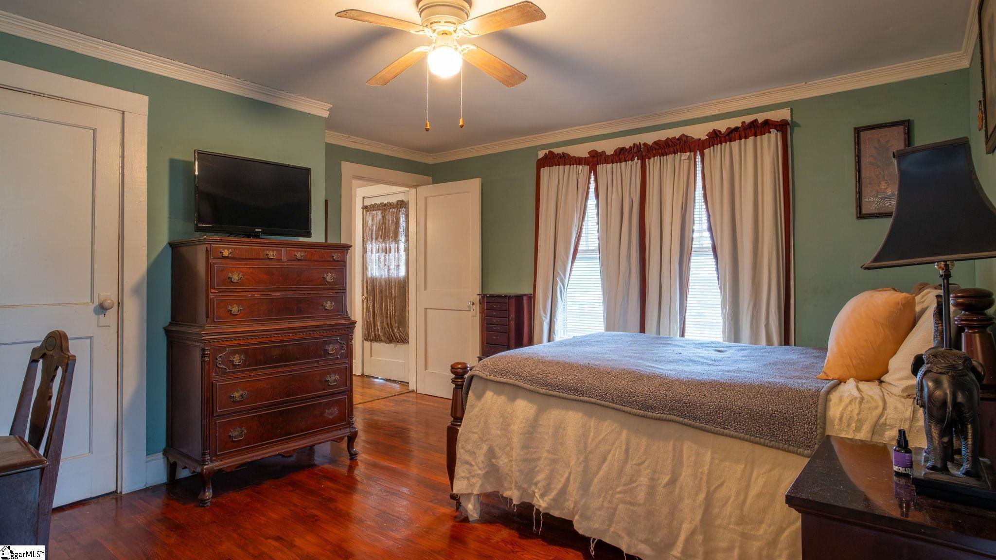 105 Grant Street Easley, SC 29640 - Photo 33 of 39