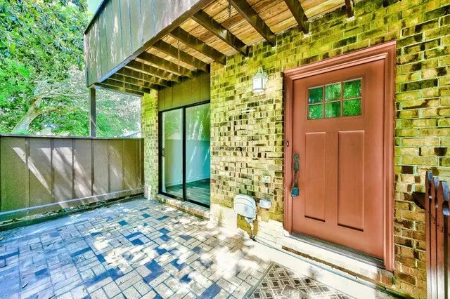 a view of a door and an outdoor space