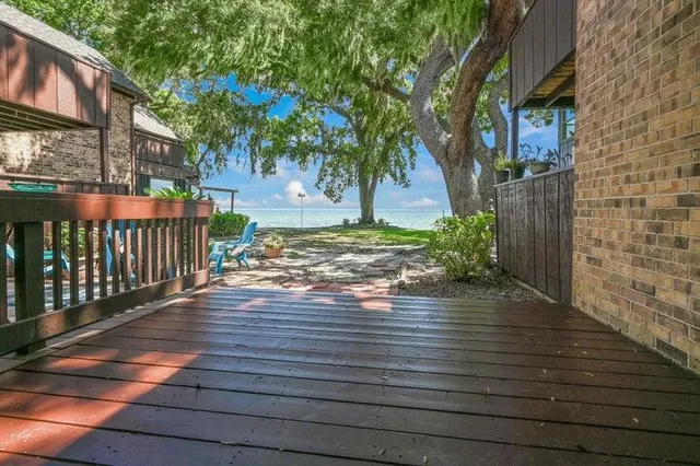 a view of a pathway with a backyard