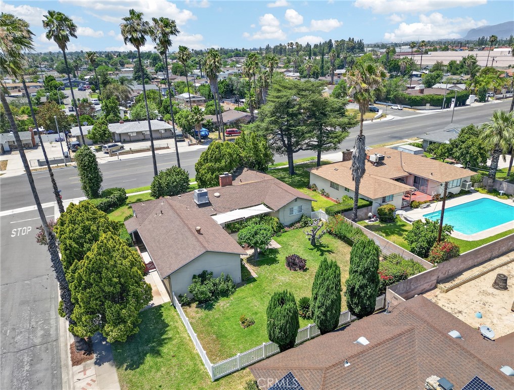 977 North Riverside Avenue Rialto, CA 92376 - Photo 38 of 39