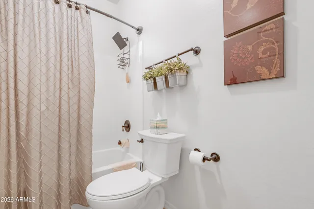 $300,000 | 3330 South Gilbert Road, Unit 1028, Chandler, AZ 85286