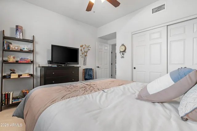 $300,000 | 3330 South Gilbert Road, Unit 1028, Chandler, AZ 85286