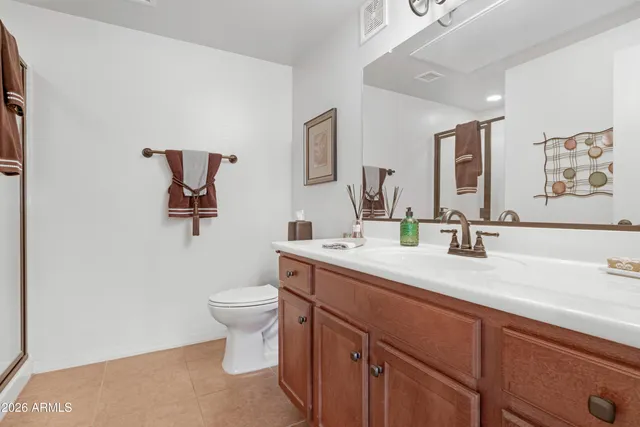 $300,000 | 3330 South Gilbert Road, Unit 1028, Chandler, AZ 85286