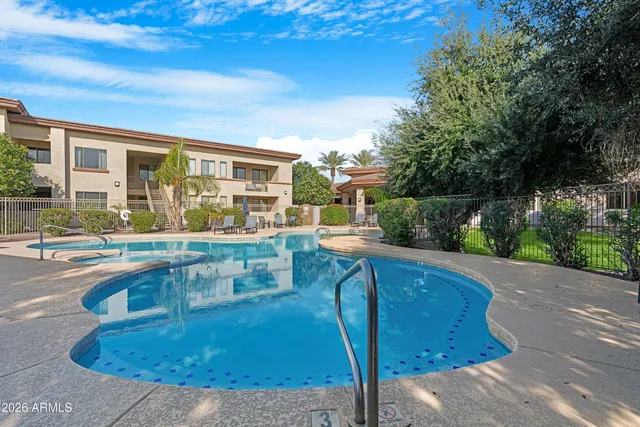 $300,000 | 3330 South Gilbert Road, Unit 1028, Chandler, AZ 85286