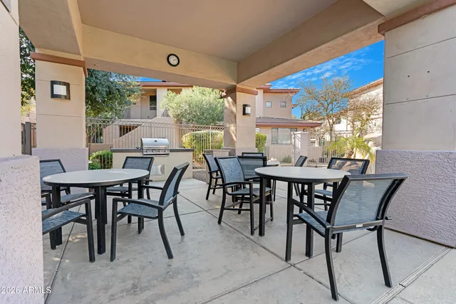 $300,000 | 3330 South Gilbert Road, Unit 1028, Chandler, AZ 85286