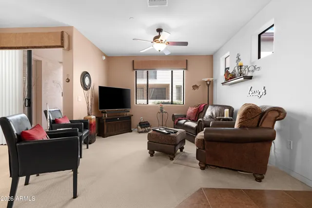 $300,000 | 3330 South Gilbert Road, Unit 1028, Chandler, AZ 85286