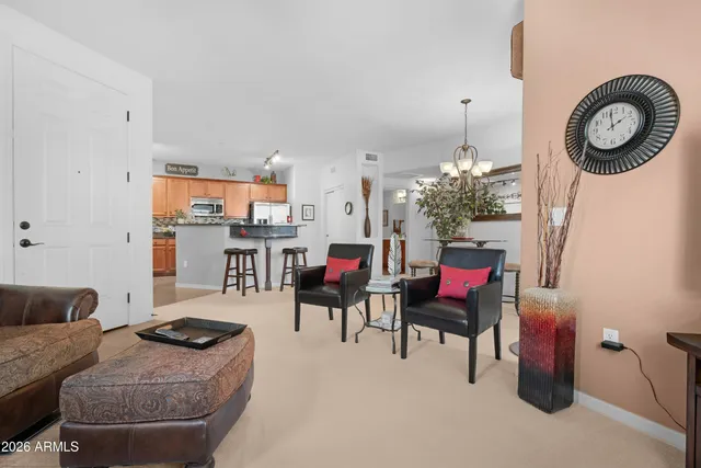 $300,000 | 3330 South Gilbert Road, Unit 1028, Chandler, AZ 85286