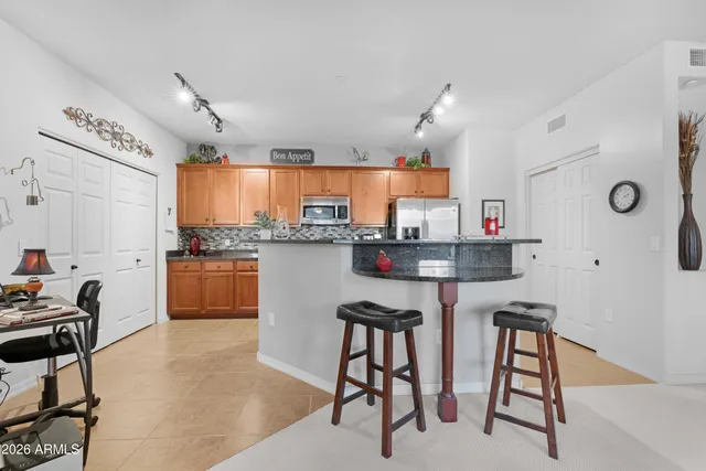 $300,000 | 3330 South Gilbert Road, Unit 1028, Chandler, AZ 85286