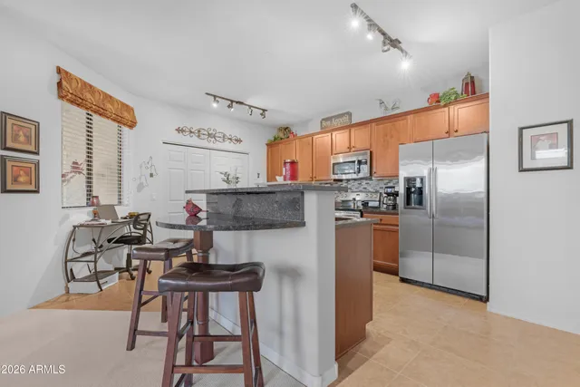 $300,000 | 3330 South Gilbert Road, Unit 1028, Chandler, AZ 85286