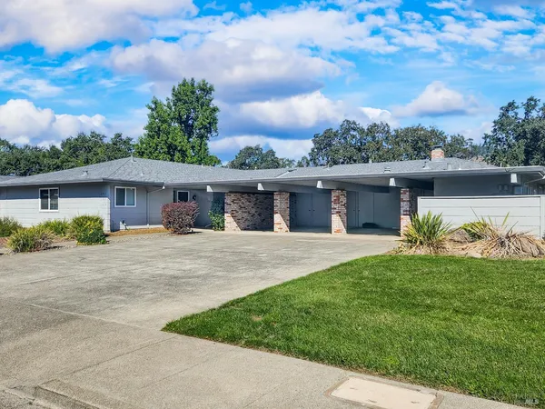 $519,000 | 199 White Oak Drive, Santa Rosa, CA 95409