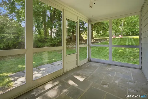 $929,000 | 3 Knickerbocker Avenue, Norwalk, CT 06855