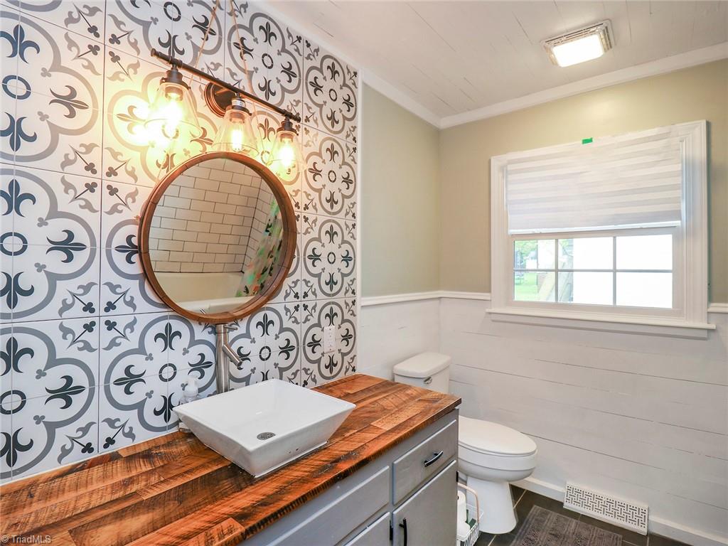 108 Sunview Avenue High Point, NC 27265 - Photo 14 of 19