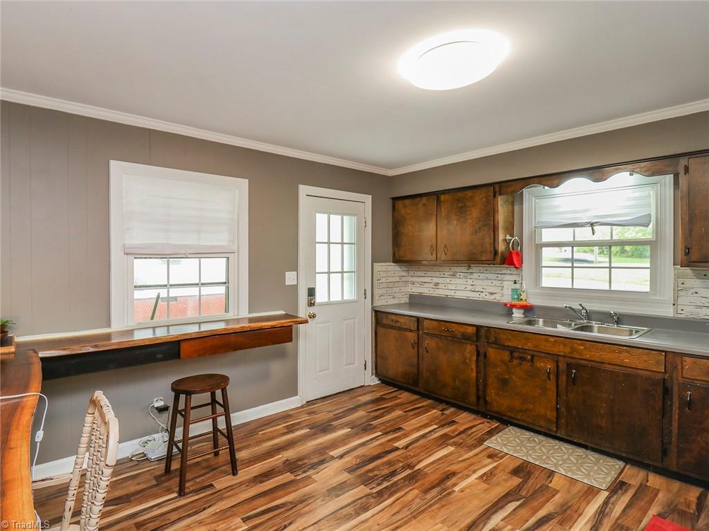 108 Sunview Avenue High Point, NC 27265 - Photo 7 of 19