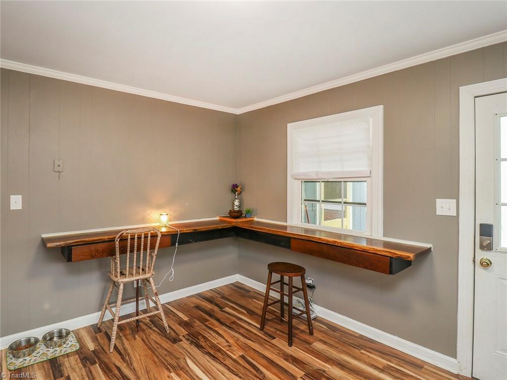 108 Sunview Avenue High Point, NC 27265 - Photo 8 of 19