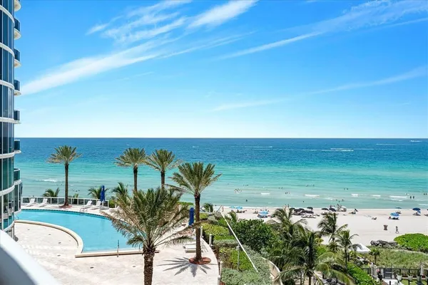 $6,500 | 17201 Collins Avenue, Unit 805, Sunny Isles Beach, FL 33160