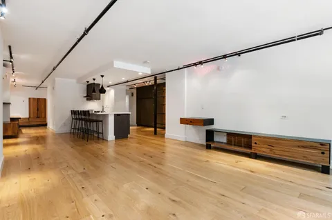 a view of livingroom with hardwood