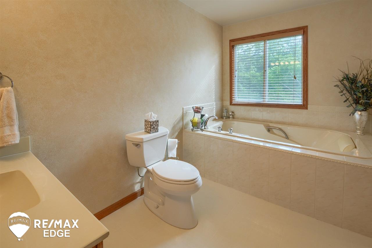 5014 Genesee Road Lapeer, MI 48446 - Photo 48 of 54 21463317-48.JPG