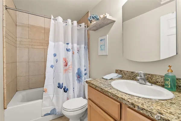 $369,998 | 4605 56th Street, Unit 1B, Gig Harbor, WA 98335