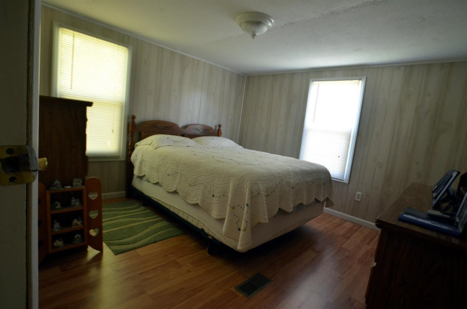 1235 Crooked Creek Road Irvine, KY 40336 - Photo 9 of 31 Enough room for any teenager!