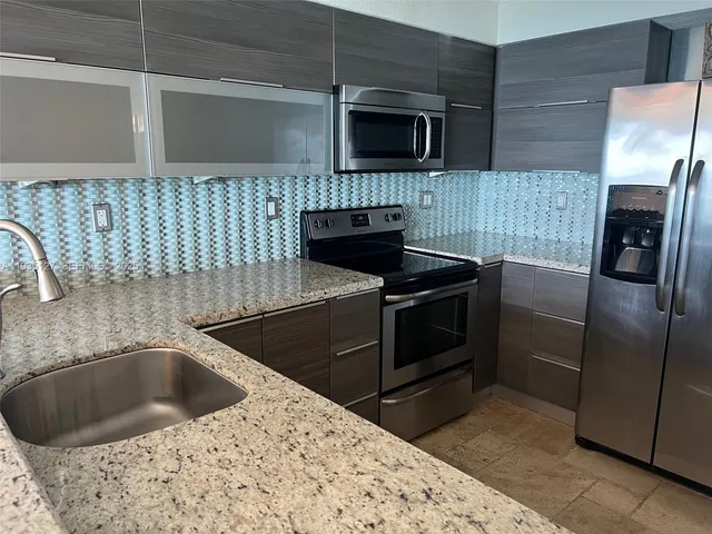 $2,650 | 2501 South Ocean Drive, Unit 1112, Hollywood, FL 33019