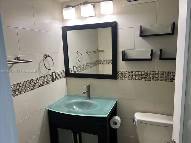 $2,650 | 2501 South Ocean Drive, Unit 1112, Hollywood, FL 33019