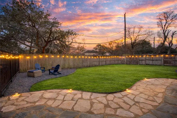 $2,250 | 3201 Westridge Street, Unit A, Houston, TX 77025