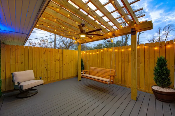 $2,250 | 3201 Westridge Street, Unit A, Houston, TX 77025