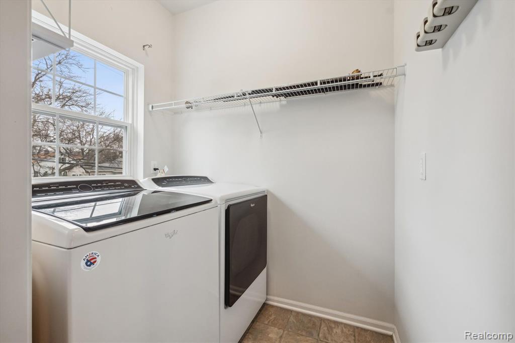 2683 Harvard Road, Unit 5 Berkley, MI 48072 - Photo 35 of 43