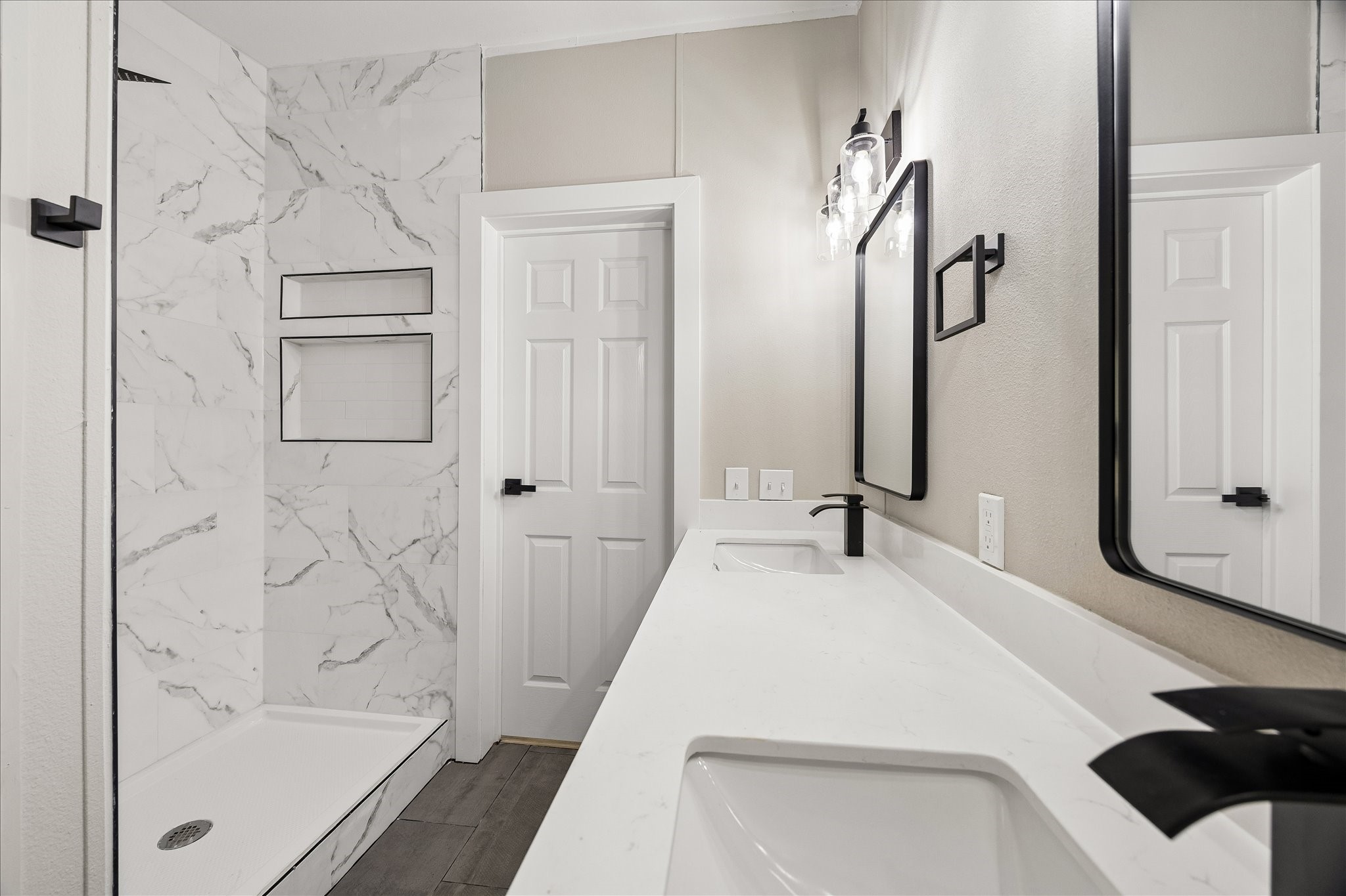 14891 Jim Stowe Road Conroe, TX 77302 - Photo 10 of 23 Primary bathroom