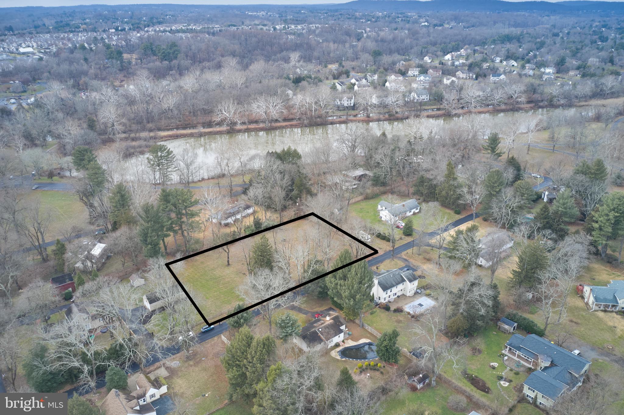 0 General Hamilton Road Washington Crossing, PA 18977 - Photo 8 of 12 View of lake