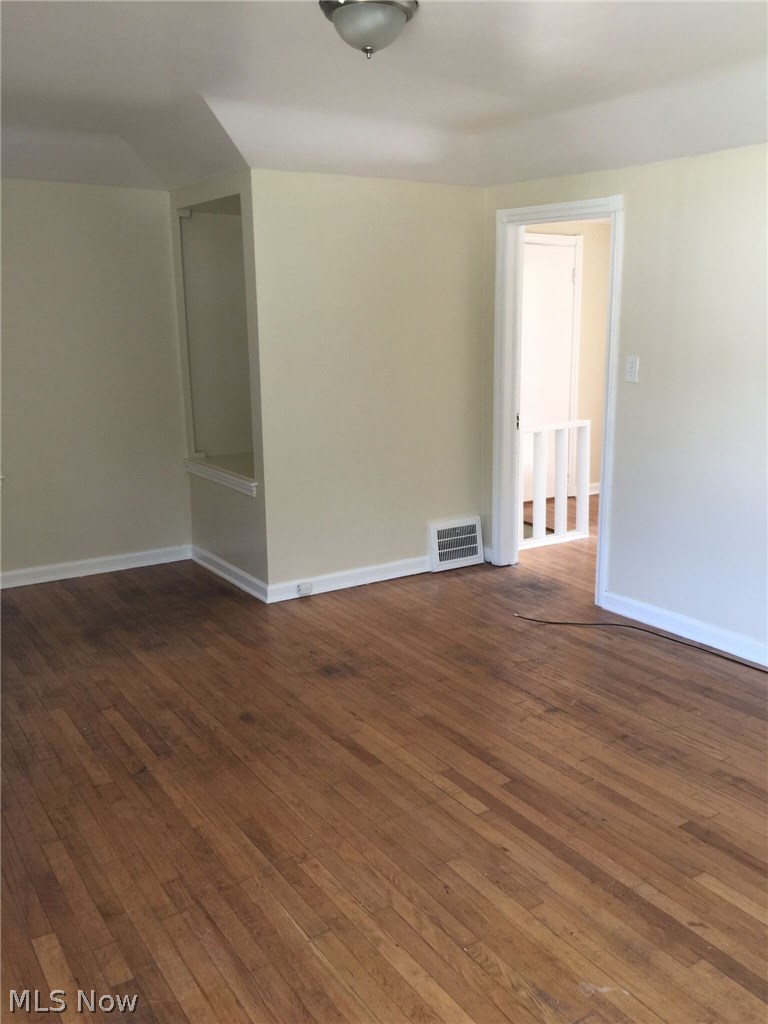 1178 Argonne Road Cleveland, OH 44121 - Photo 13 of 23 Gallery Image 13