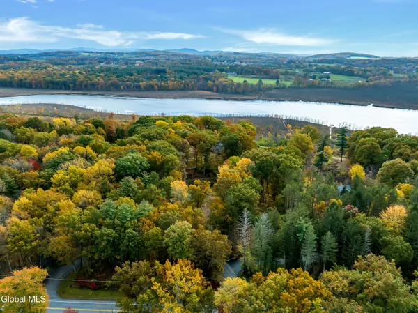 $3,986,000 | 4 Autumn Lane, Saratoga Springs, NY 12866