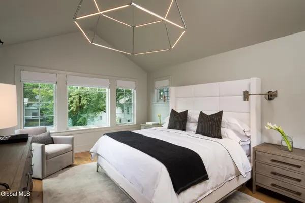 $3,986,000 | 4 Autumn Lane, Saratoga Springs, NY 12866