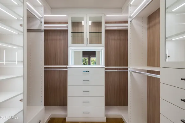 $3,986,000 | 4 Autumn Lane, Saratoga Springs, NY 12866