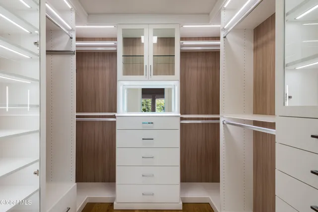 $3,986,000 | 4 Autumn Lane, Saratoga Springs, NY 12866