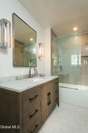 $3,986,000 | 4 Autumn Lane, Saratoga Springs, NY 12866