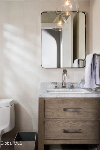 $3,986,000 | 4 Autumn Lane, Saratoga Springs, NY 12866