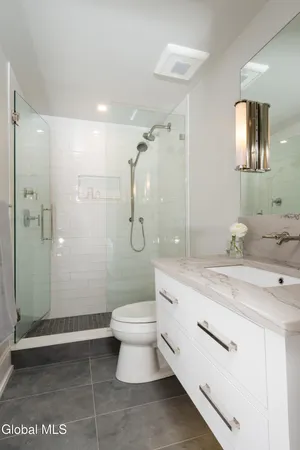 $3,986,000 | 4 Autumn Lane, Saratoga Springs, NY 12866