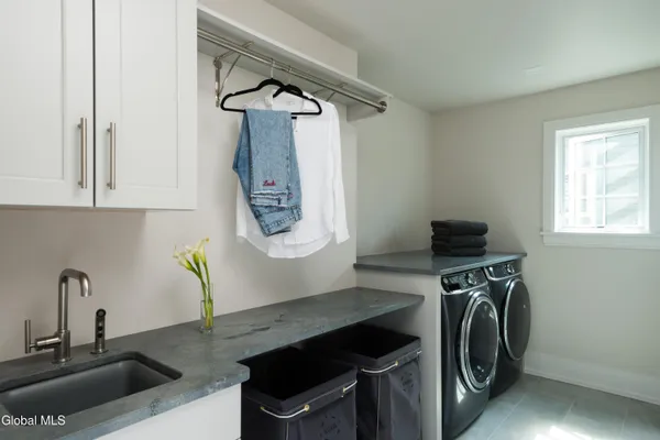 $3,986,000 | 4 Autumn Lane, Saratoga Springs, NY 12866