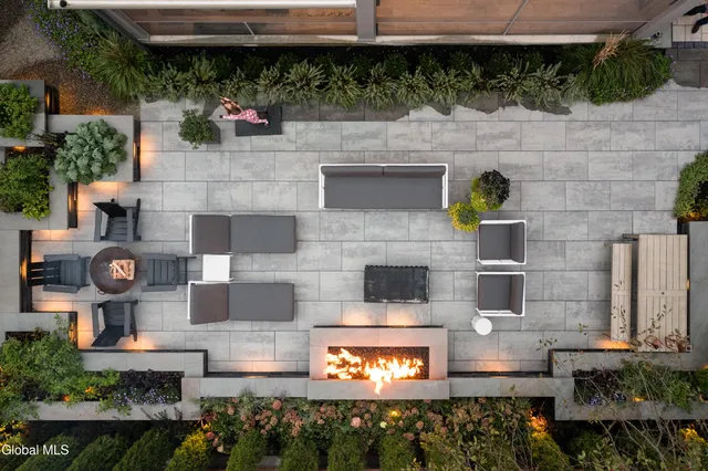 $3,986,000 | 4 Autumn Lane, Saratoga Springs, NY 12866