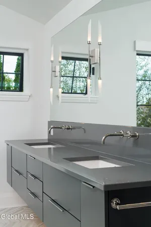 $3,986,000 | 4 Autumn Lane, Saratoga Springs, NY 12866