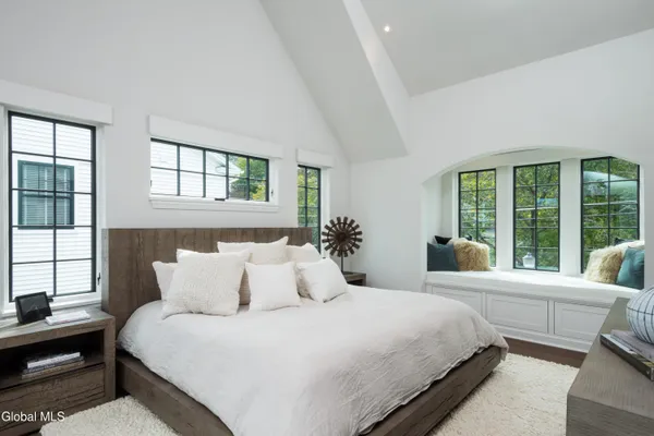 $3,986,000 | 4 Autumn Lane, Saratoga Springs, NY 12866