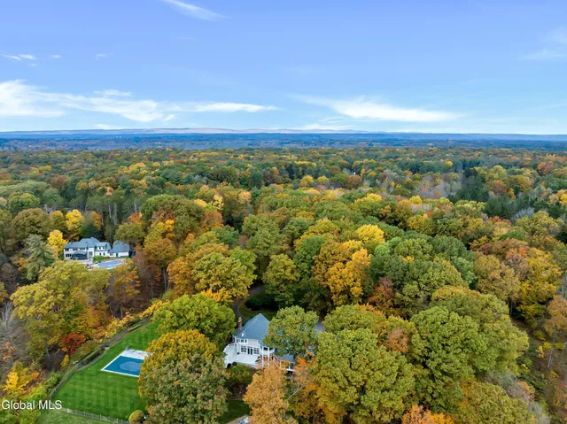 $3,986,000 | 4 Autumn Lane, Saratoga Springs, NY 12866
