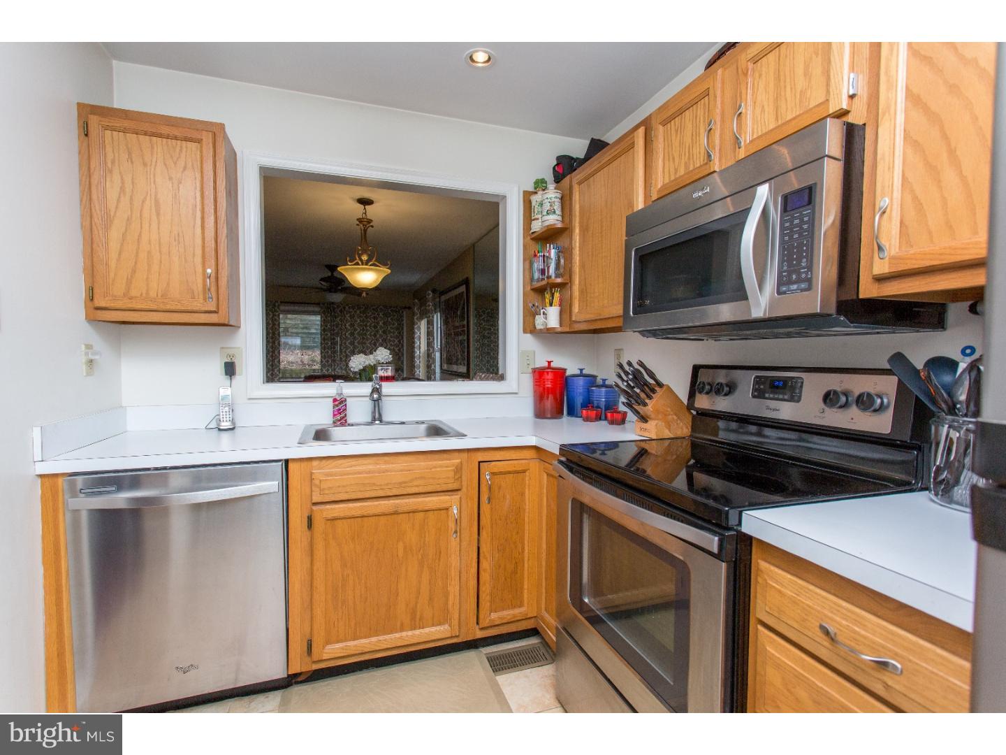 264 Miley Road Aston, PA 19014 - Photo 3 of 22 Kitchen