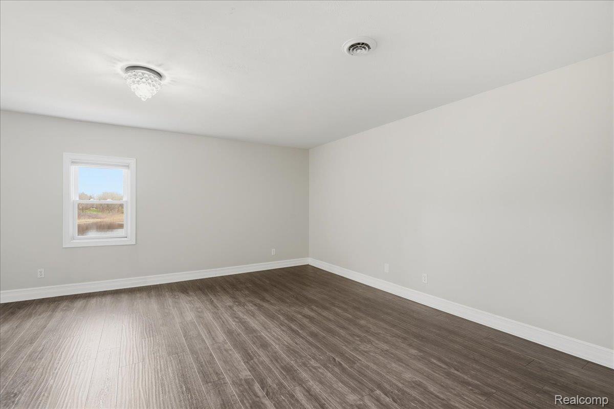 5060 Pratt Road Lapeer, MI 48446 - Photo 28 of 38 24a.jpg