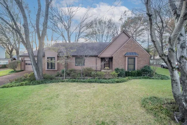 $450,000 | 2971 Sandy Creek Drive, Germantown, TN 38138