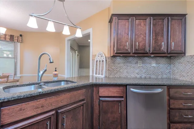 $450,000 | 2971 Sandy Creek Drive, Germantown, TN 38138