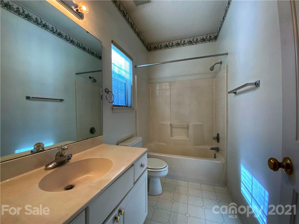 8622 Sam Dee Road Charlotte, NC 28215 - Photo 11 of 21 Gallery Image 11