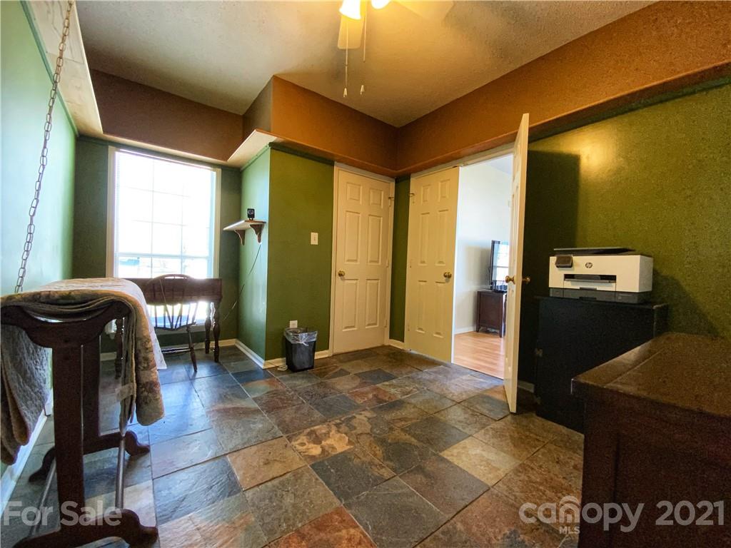 8622 Sam Dee Road Charlotte, NC 28215 - Photo 12 of 21 Gallery Image 12