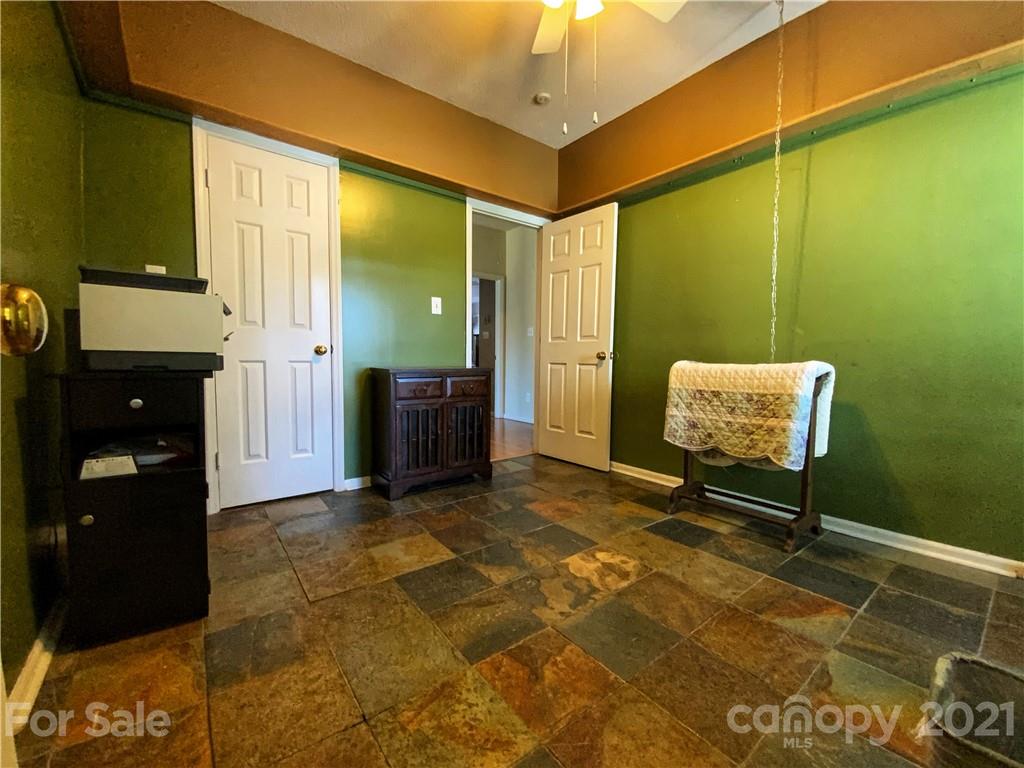 8622 Sam Dee Road Charlotte, NC 28215 - Photo 13 of 21 Gallery Image 13